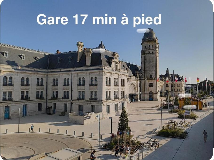 Ferienwohnung Escapade Vintage Avec Terrasse En Centre Historique La Rochelle  Exterior foto