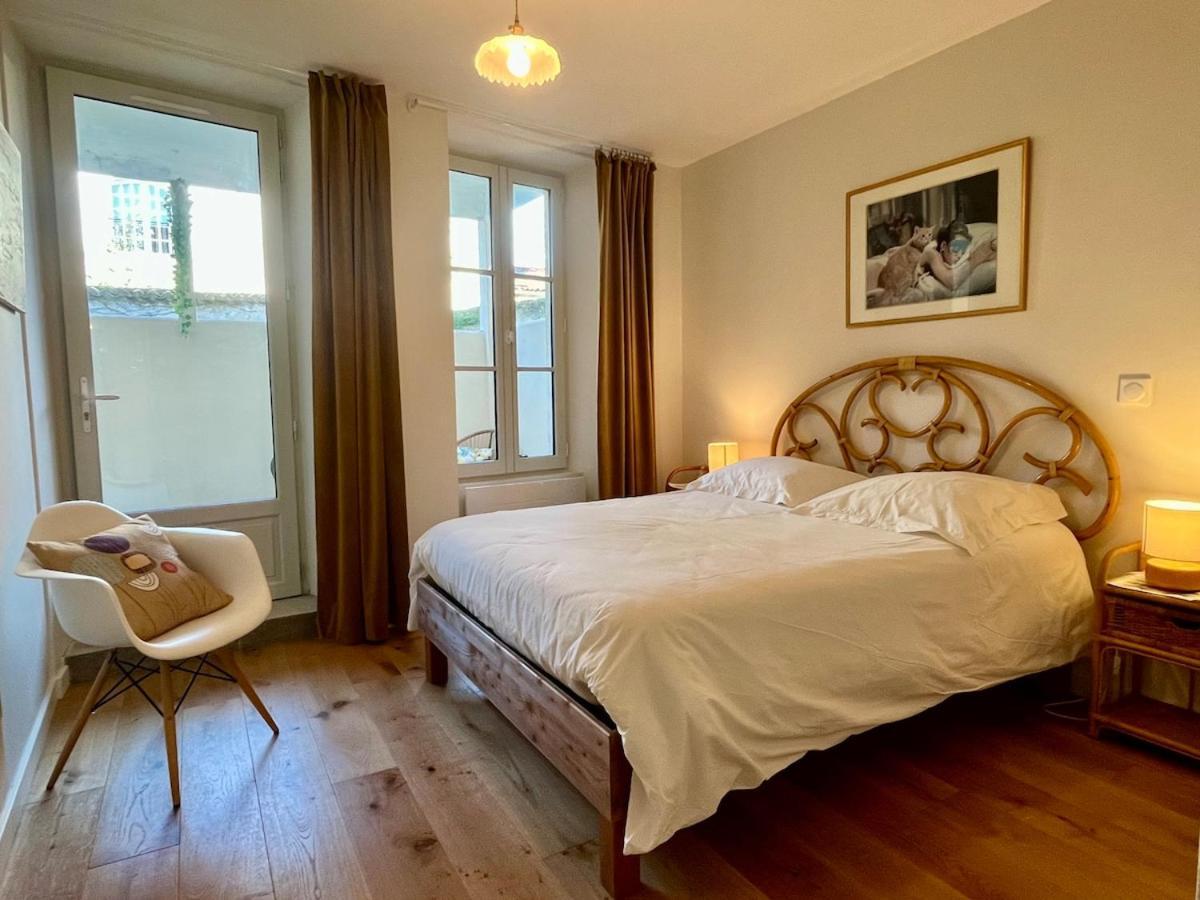 Ferienwohnung Escapade Vintage Avec Terrasse En Centre Historique La Rochelle  Exterior foto