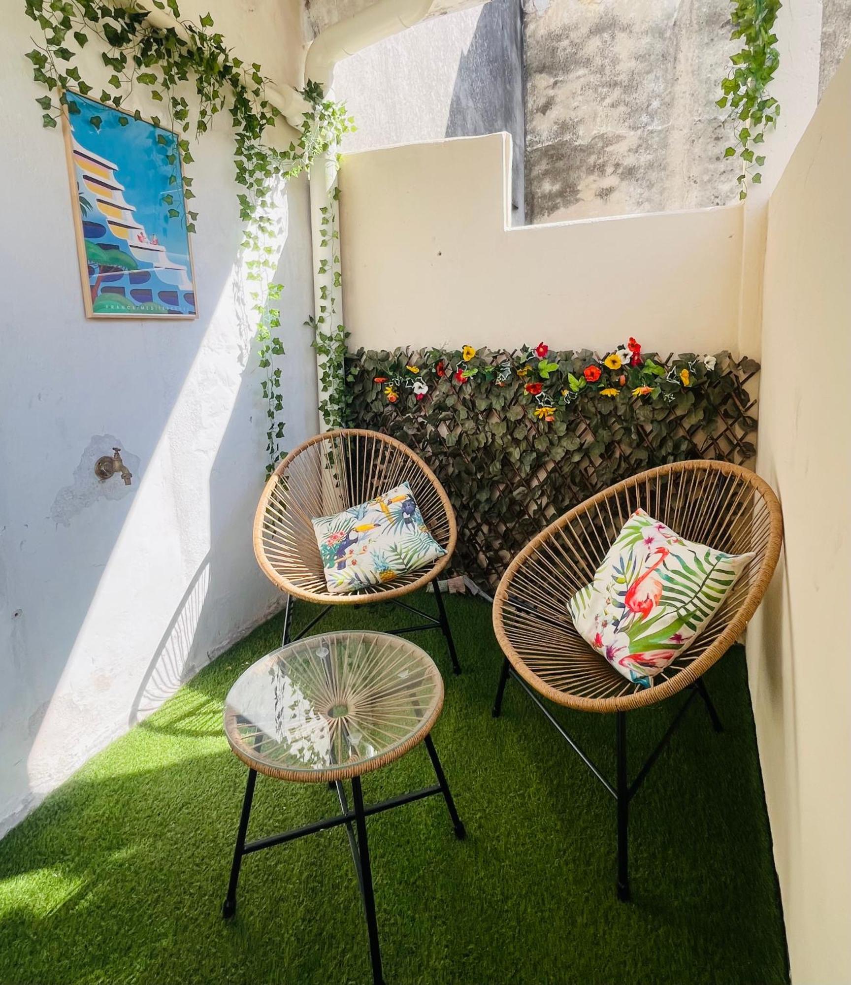 Ferienwohnung Escapade Vintage Avec Terrasse En Centre Historique La Rochelle  Exterior foto